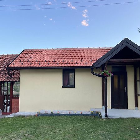 Apartman Jezero Vrutci Uzice Exterior photo
